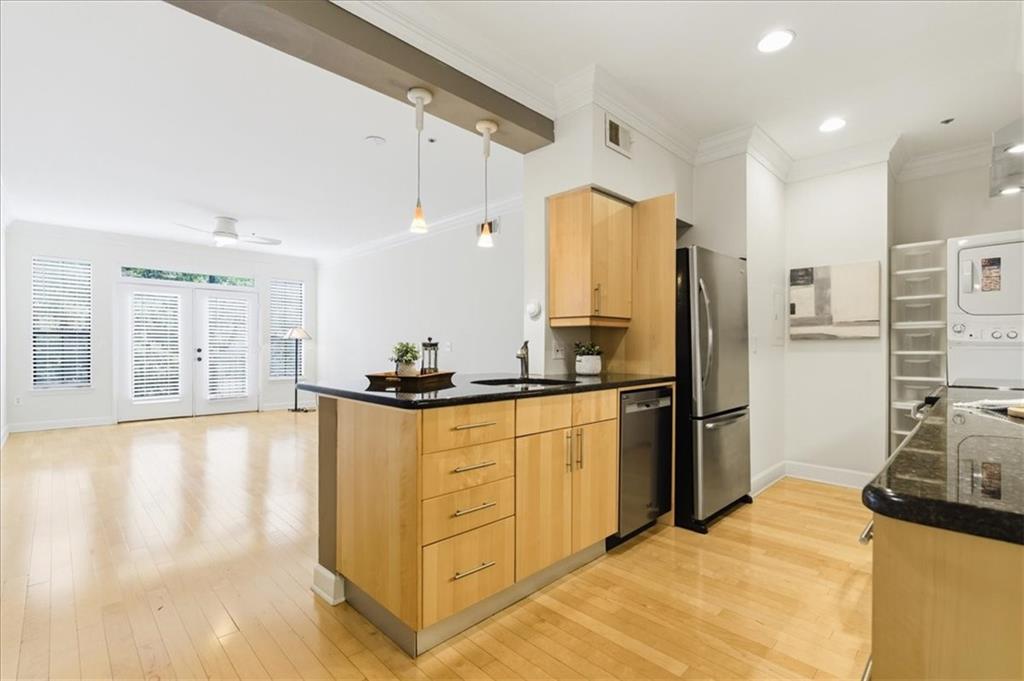 3777 Peachtree Road NE 923