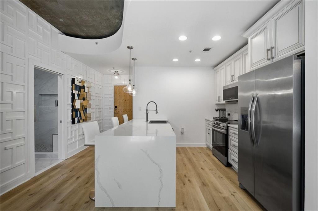 400 W Peachtree Street NW 705