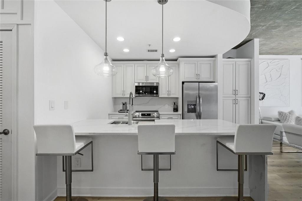 400 W Peachtree Street NW 705