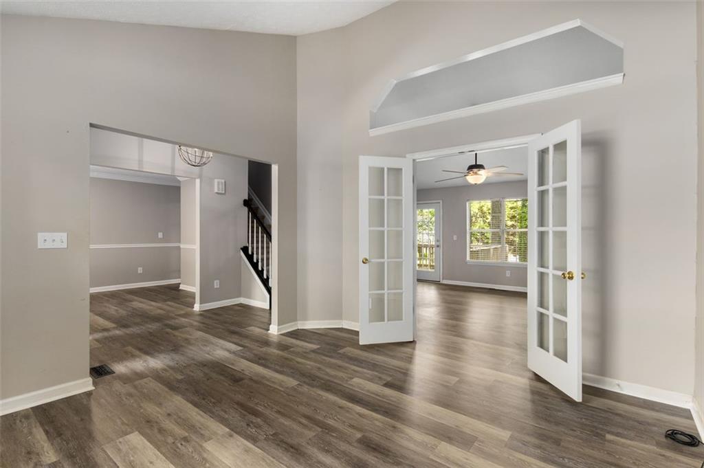 1200 Taylor Oaks Drive, Roswell, Georgia image 7