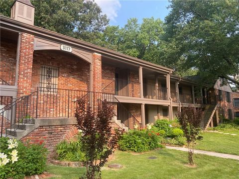 3117 Colonial Way G Atlanta GA 30341