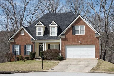 Homes For Sale - 2318 Bluff Creek Overlook<br/> Douglas County, Douglasville, GA 30135