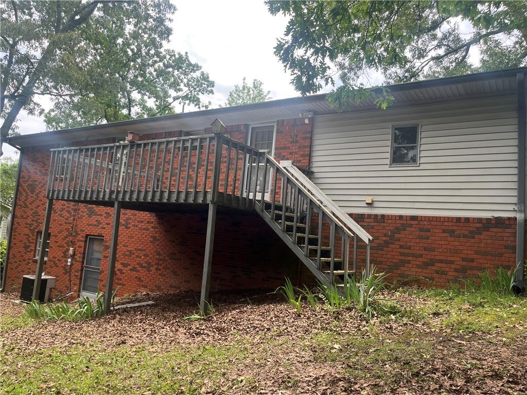3343 Barry Lane