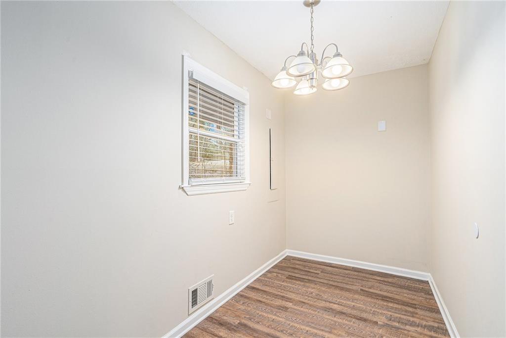 1512 PINE GLEN Circle