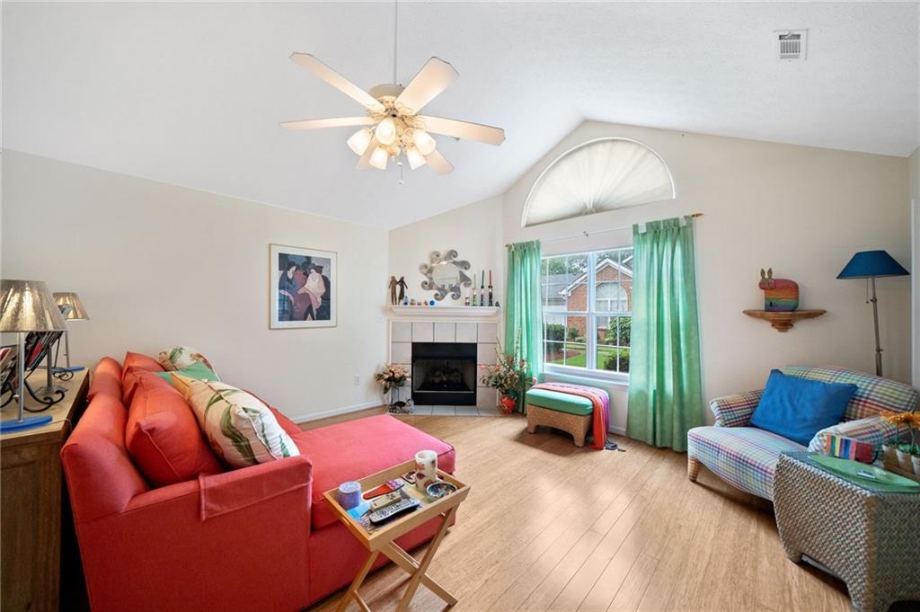 4512 Orchard Trace