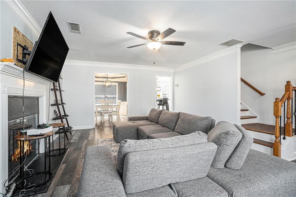 3287 Shady Valley Lane