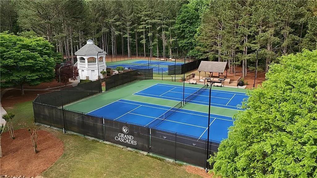 Grand Cascades - Residential