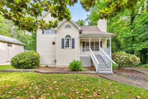 Homes For Sale - 2648 Foxglove Drive<br/> Marietta, GA 30064