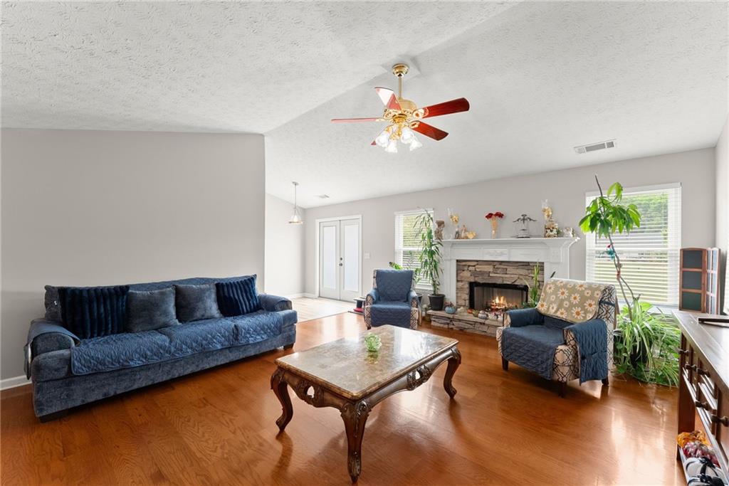 4570 Summerset Drive