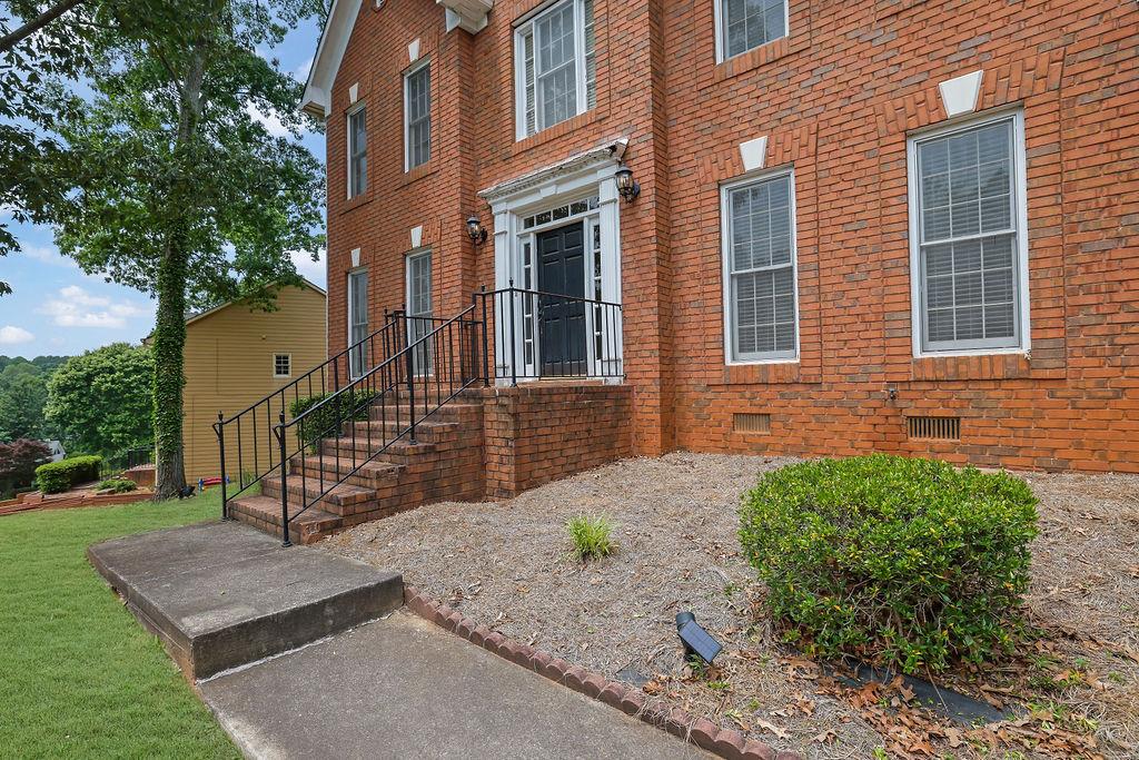 1952 Skidmore Circle