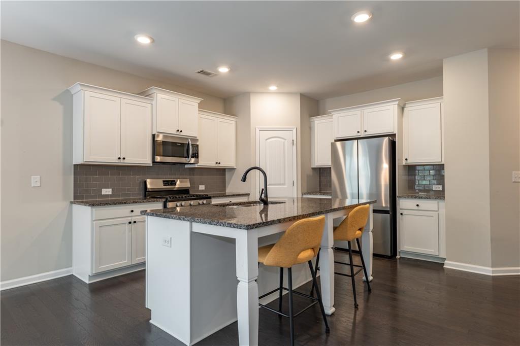 4360 Lanier Park Drive