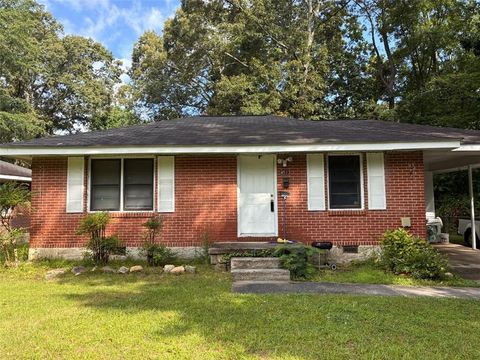 4513 COLLEGE Street Forest Park GA 30297