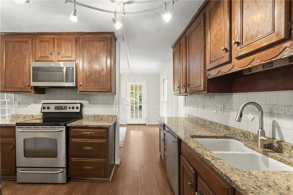 6580 Scott Valley Road, Sandy Springs, Georgia image 12