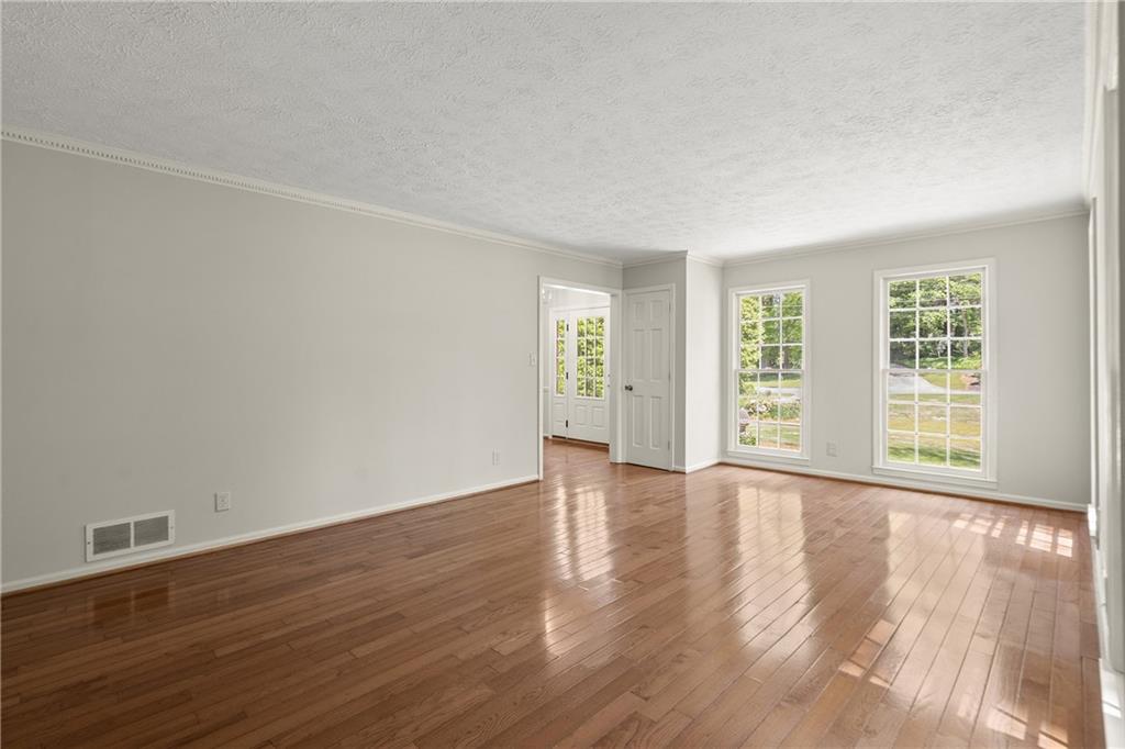 6580 Scott Valley Road, Sandy Springs, Georgia image 7