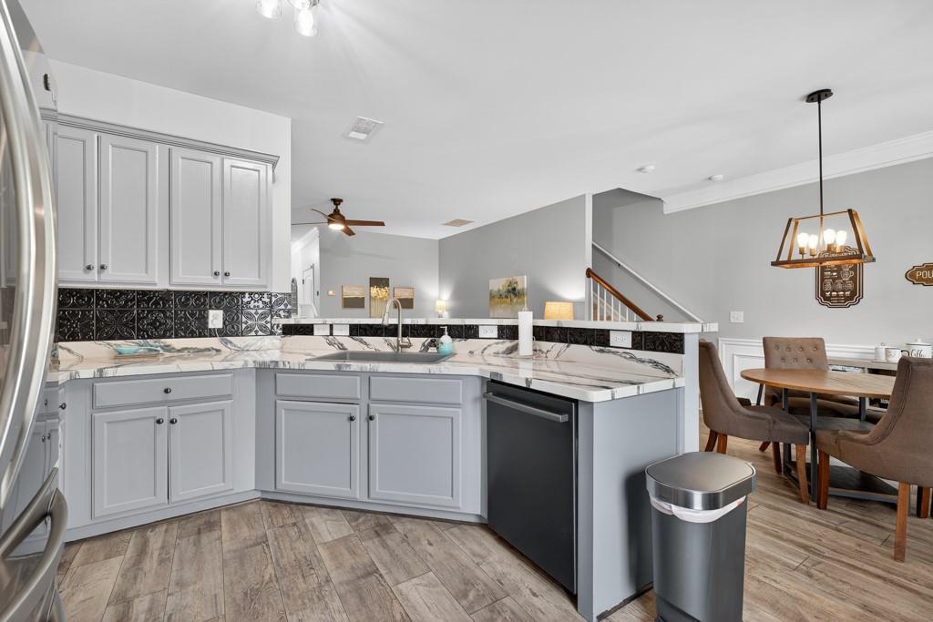 256 Valley Crossing
