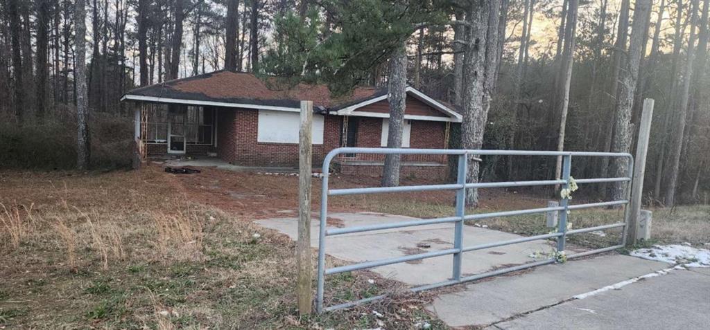 **Perfect Location** The location couldn't be better! Only five (5) minutes to the World's Busiest Airport (Atlanta Hartsfield Jackson International Airport). Just off I-285 at Riverdale Road providing easy access to major thoroughfares. Plus, you're only a short drive away from the Atlanta Hartsfield Jackson Airport. This spot is not just a place; it's a gateway to opportunities! **Exciting Development Opportunity in College Park!** Are you on the lookout for a prime development opportunity? Look no further! We have a fantastic 1.81-acre commercial parcel available in the vibrant College Park area, ideally situated for maximum exposure and accessibility. **Zoned for Success** With a C-3 zoning designation, the possibilities for this site are extensive-think retail spaces, restaurants, service businesses, and more! Whether you envision renovating the existing 1-story structure or starting fresh with a new build, the canvas is yours to create. **Utilities Ready to Go** All essential utilities are available, making the development process smoother and more efficient. Imagine the potential for your project with everything you need right at your fingertips! Don't miss out on this outstanding opportunity to invest in a location with endless potential. Whether you're a seasoned developer or looking to make your mark, this site is ready for your vision. Let's make your dreams a reality in College Park!