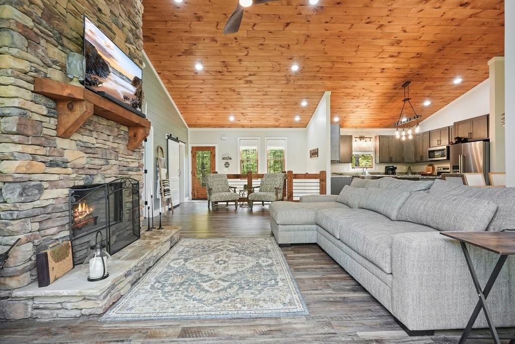 317 River Escape Drive, Ellijay, Georgia image 19