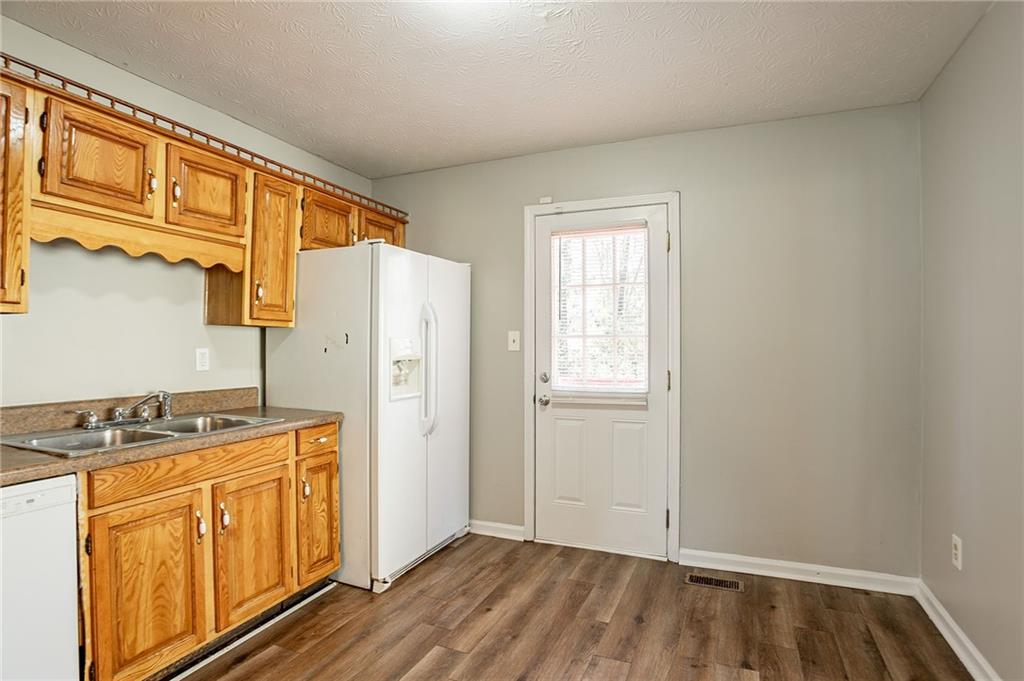 6265 Stoney Cove, Austell, Georgia image 4