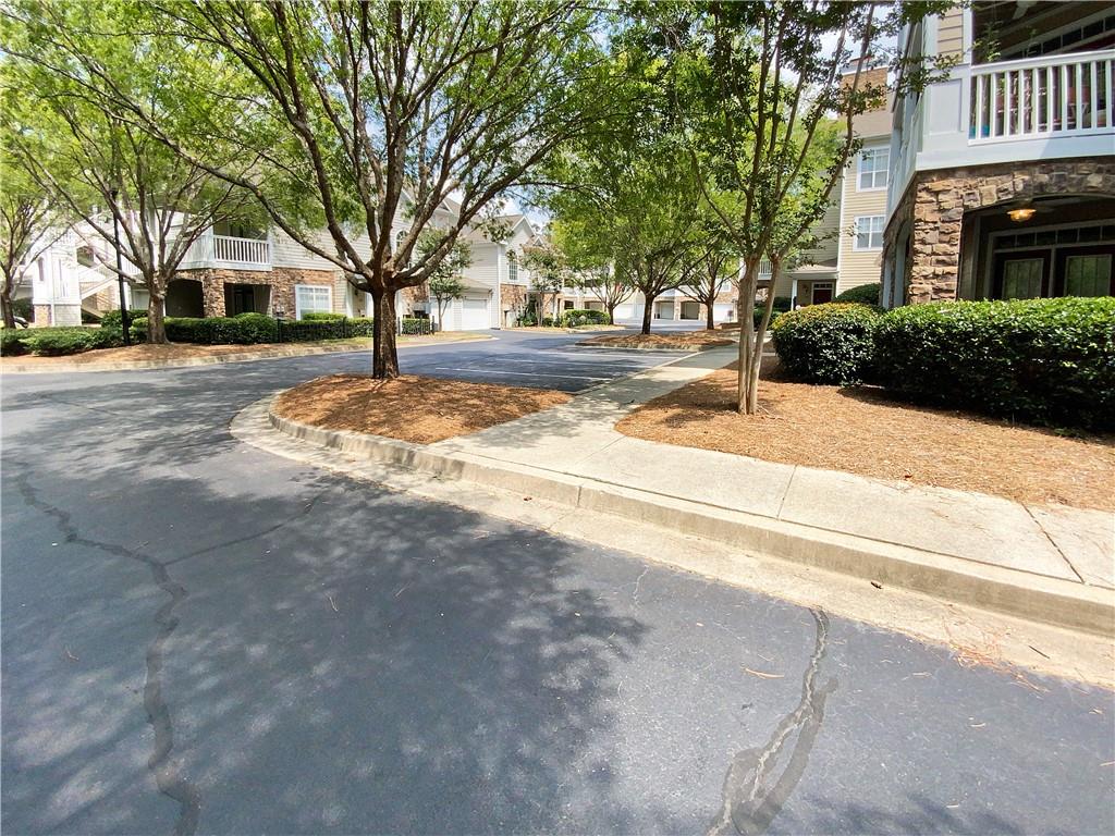 732 Sandringham Drive #732, Alpharetta, Georgia image 2