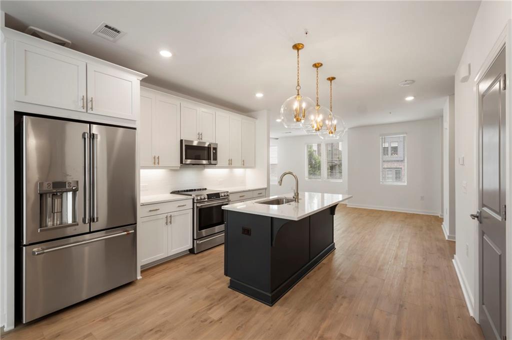 388 Pratt Drive SE 2113