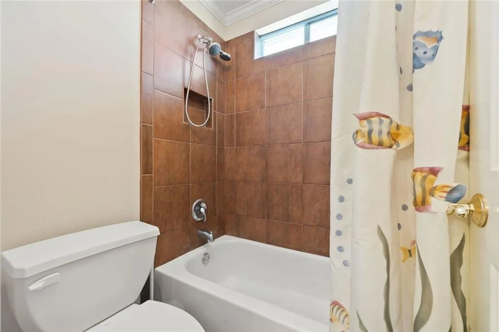 Atlanta, Georgia 30331, United States, 5 Bedrooms Bedrooms, ,4 BathroomsBathrooms,Residential,Pending,209910