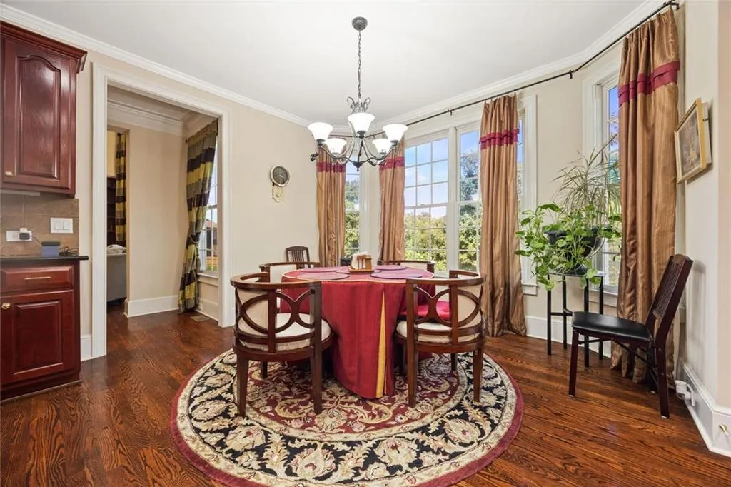 Atlanta, Georgia 30331, United States, 5 Bedrooms Bedrooms, ,4 BathroomsBathrooms,Residential,Pending,209910