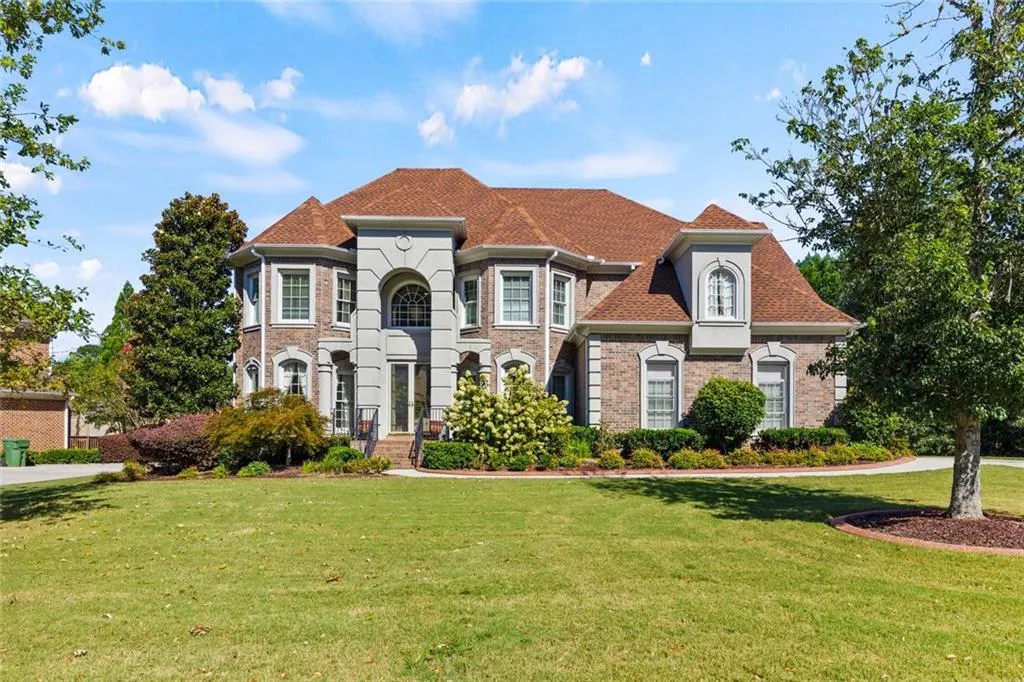 Atlanta, Georgia 30331, United States, 5 Bedrooms Bedrooms, ,4 BathroomsBathrooms,Residential,Pending,209910