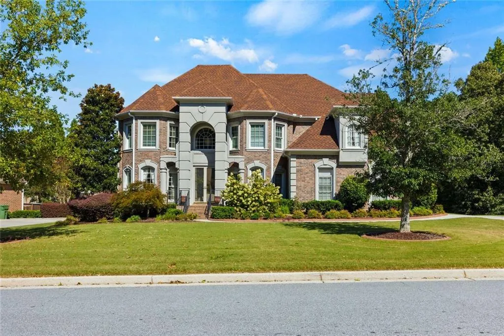 Atlanta, Georgia 30331, United States, 5 Bedrooms Bedrooms, ,4 BathroomsBathrooms,Residential,Pending,209910