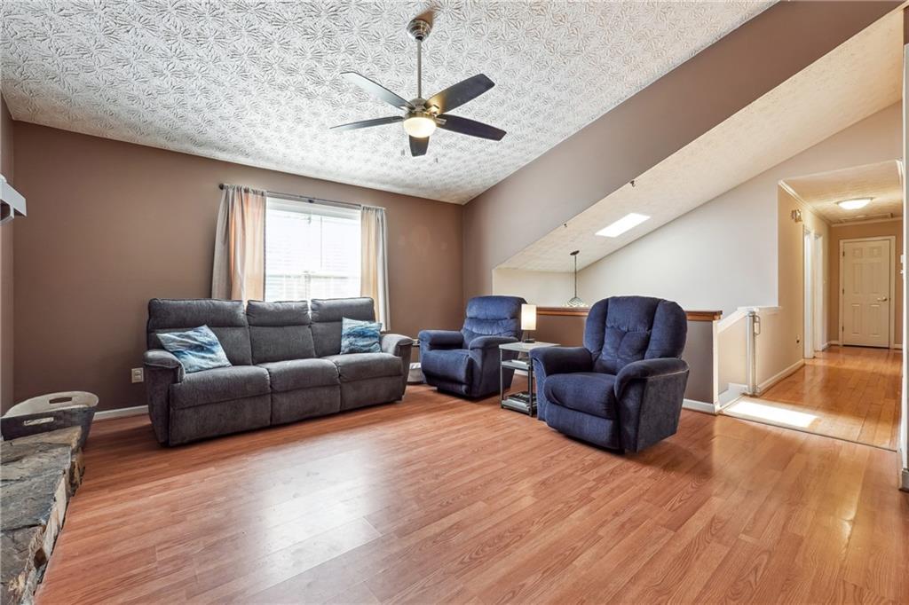 2816 Pine Meadow Drive, Marietta, Georgia image 3