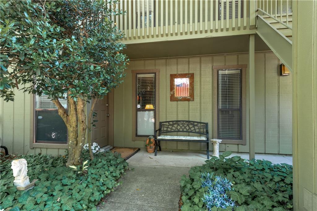 605 Dunbar Drive 605