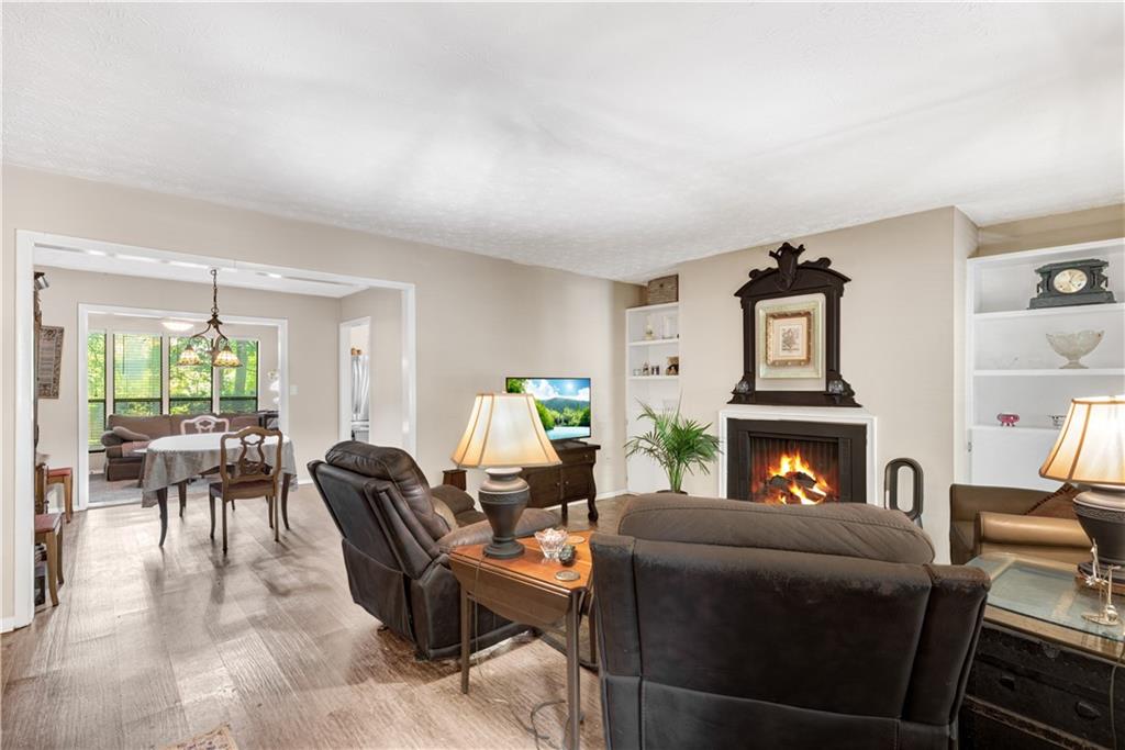 605 Dunbar Drive 605