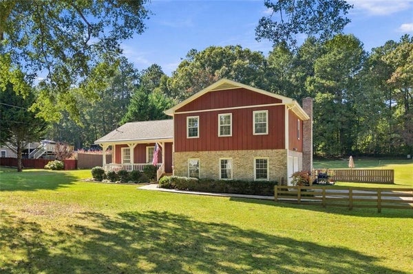 49 LAKEVIEW DR, VILLA RICA, GA 30180 - Image 7d3c0507061e970becd2ad1b19dbdea7/1265626956