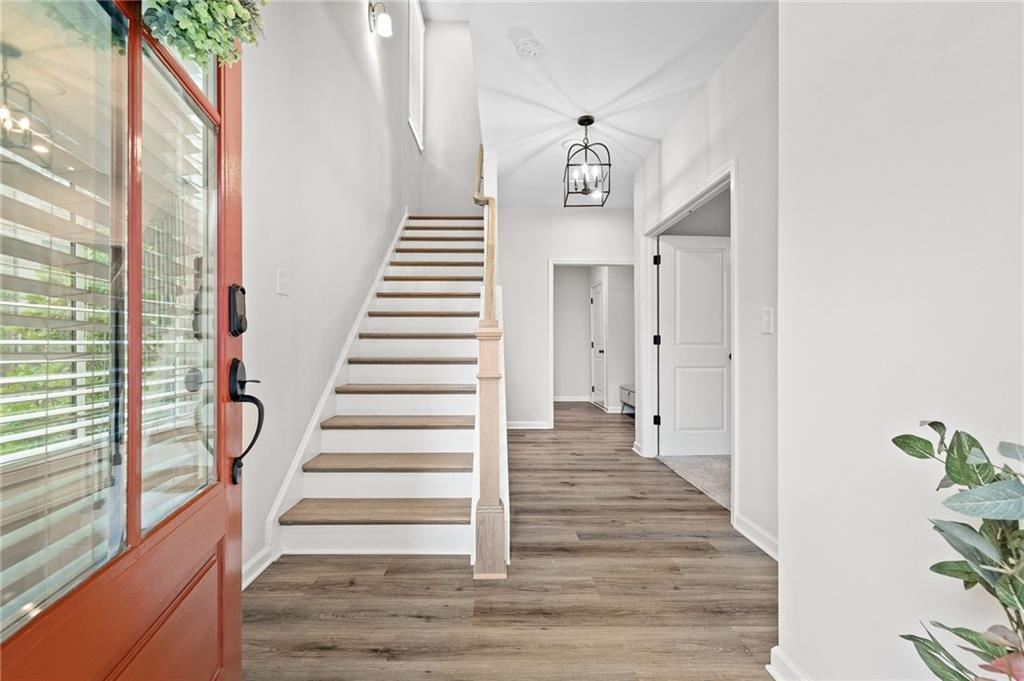 6710 Pippin Walk