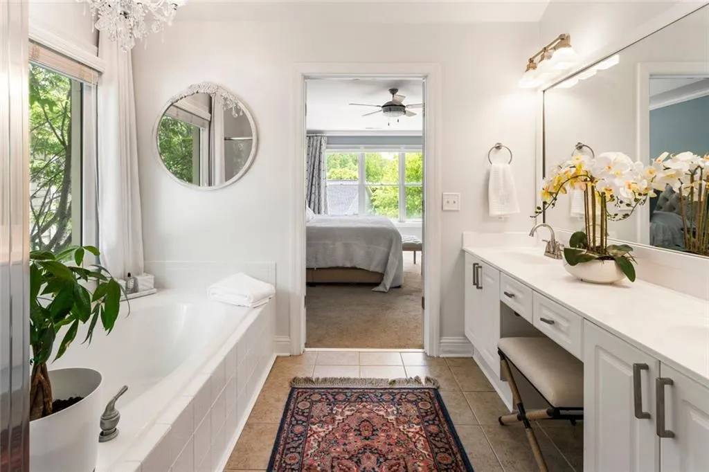 Atlanta, Georgia 30318, United States, 3 Bedrooms Bedrooms, ,3 BathroomsBathrooms,Residential,Active,109428