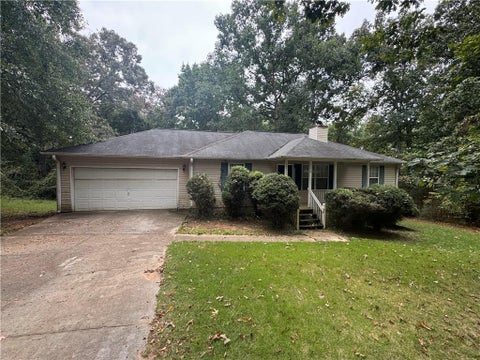 Homes For Sale - 37 Woodland Drive<br/> Locust Grove, GA 30248