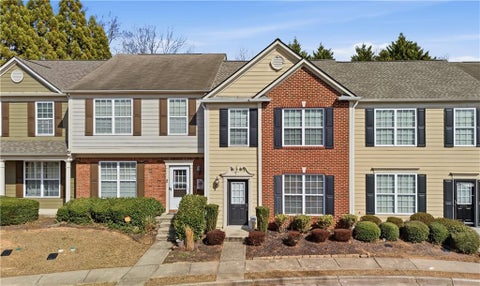 Townhouse For Sale - 2992 Deerborne Court<br/> Atlanta, GA 30331