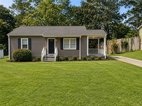 Homes For Rent - 1922 Clearwater Drive<br/> Marietta, GA 30067