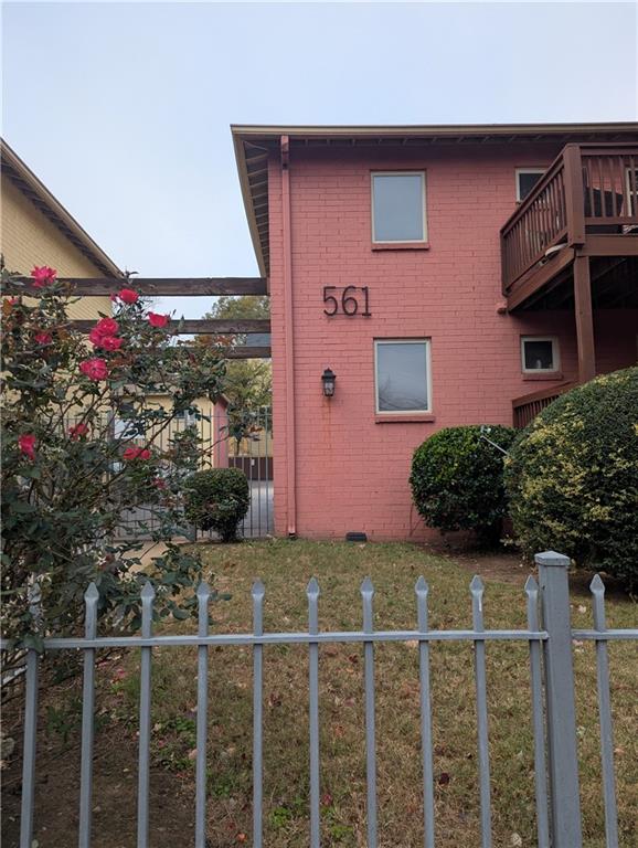 561 Formwalt Street SW 12
