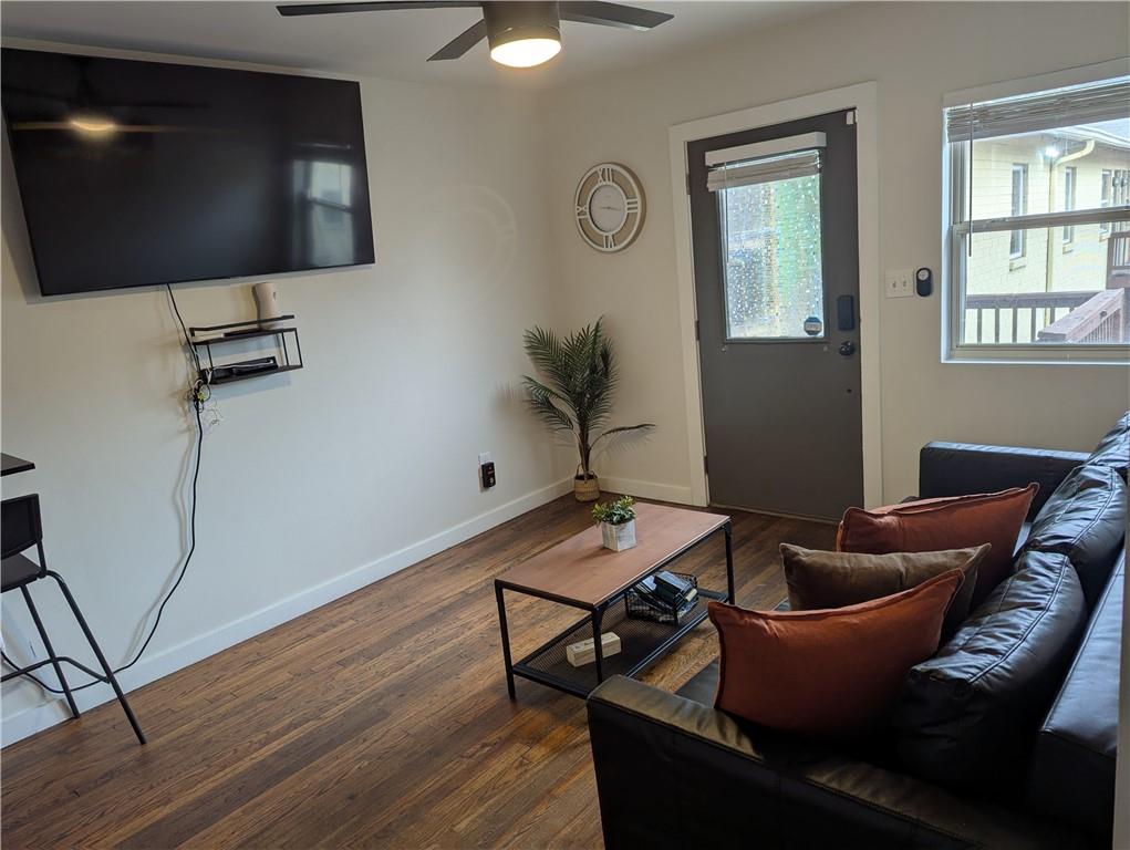 561 Formwalt Street SW 12