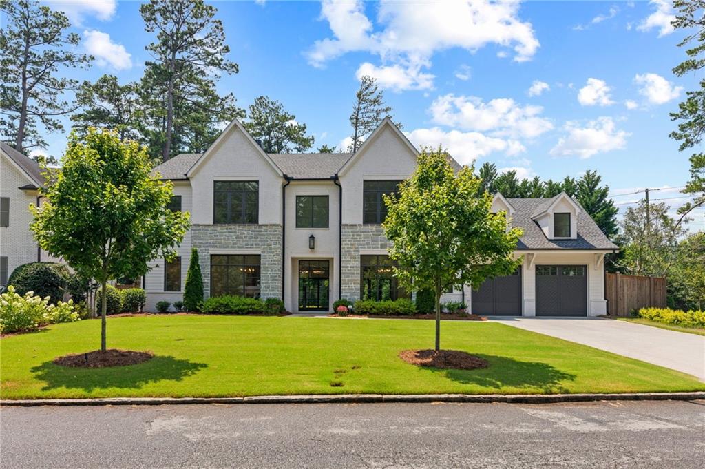 4550 Jolyn Place