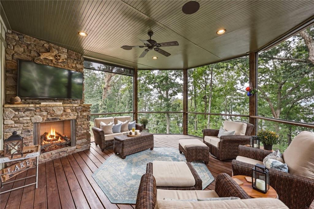 5628 Nags Head Circle