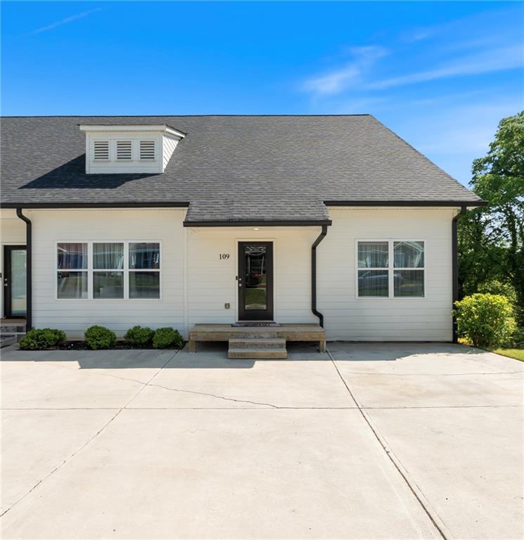 109 Jones Street, Cartersville, Georgia image 1
