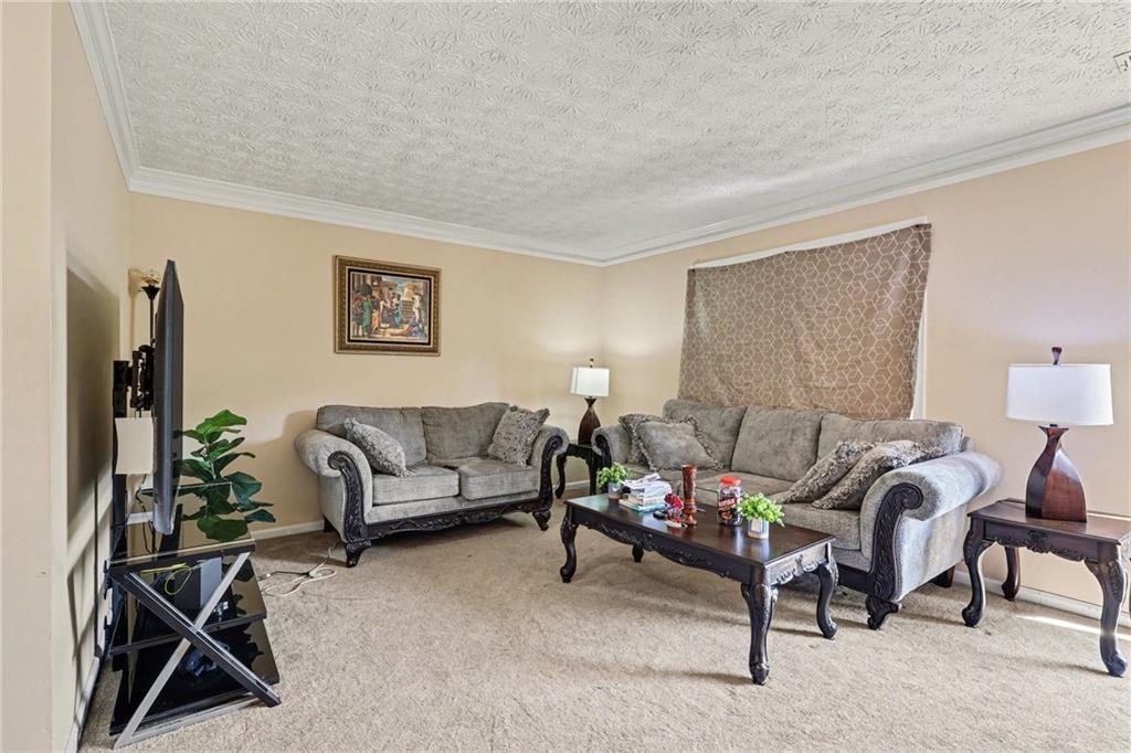 231 Scarlet Way