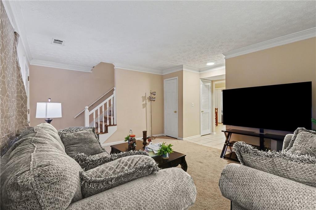 231 Scarlet Way