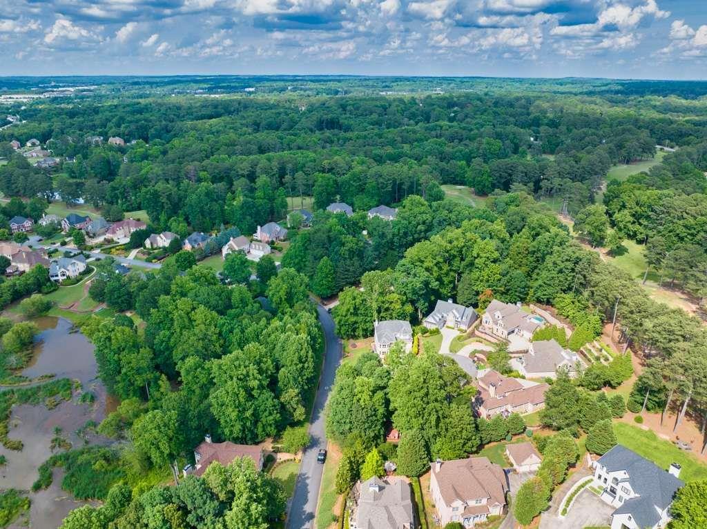 2276 & Lake Ridge Terrace
