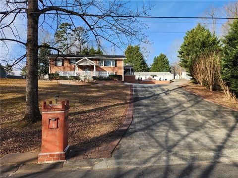 Photo of 2959 Pine Hill Drive NW, Kennesaw, GA 30144 (MLS # 7751784)