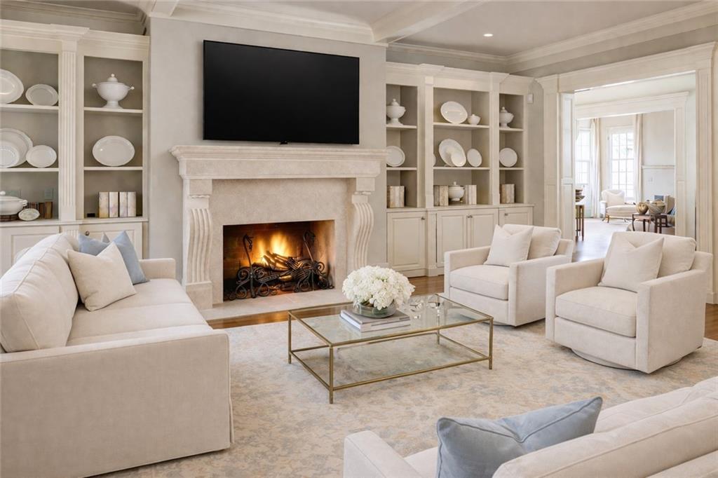 1005 Heards Ferry Road