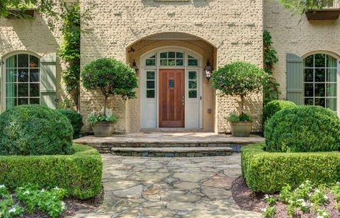 1005 Heards Ferry Road Sandy Springs GA 30328