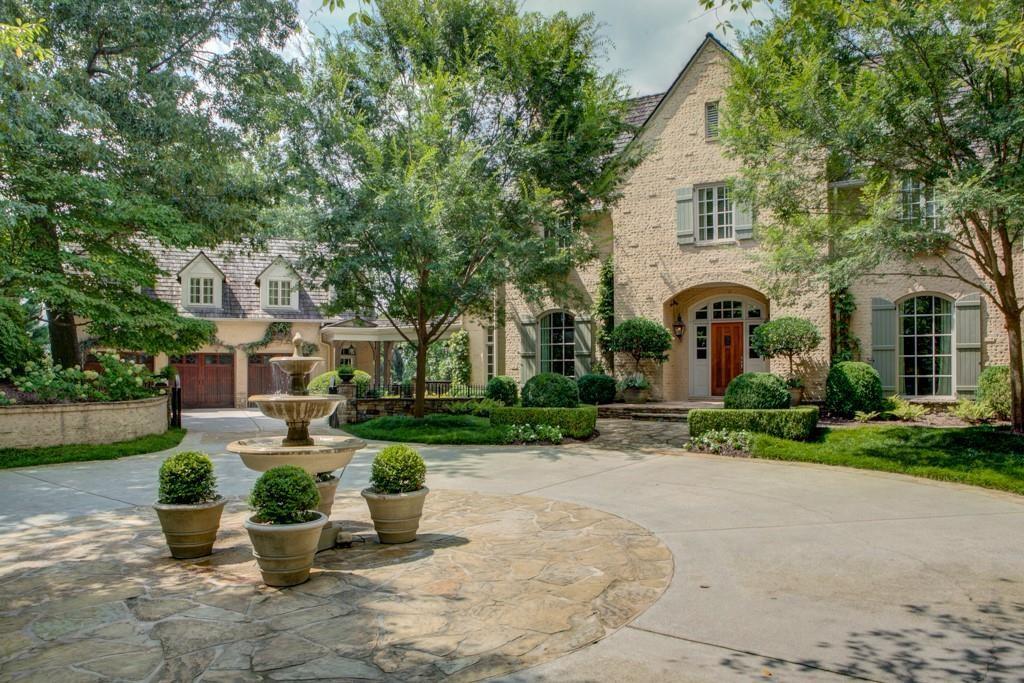 1005 Heards Ferry Road