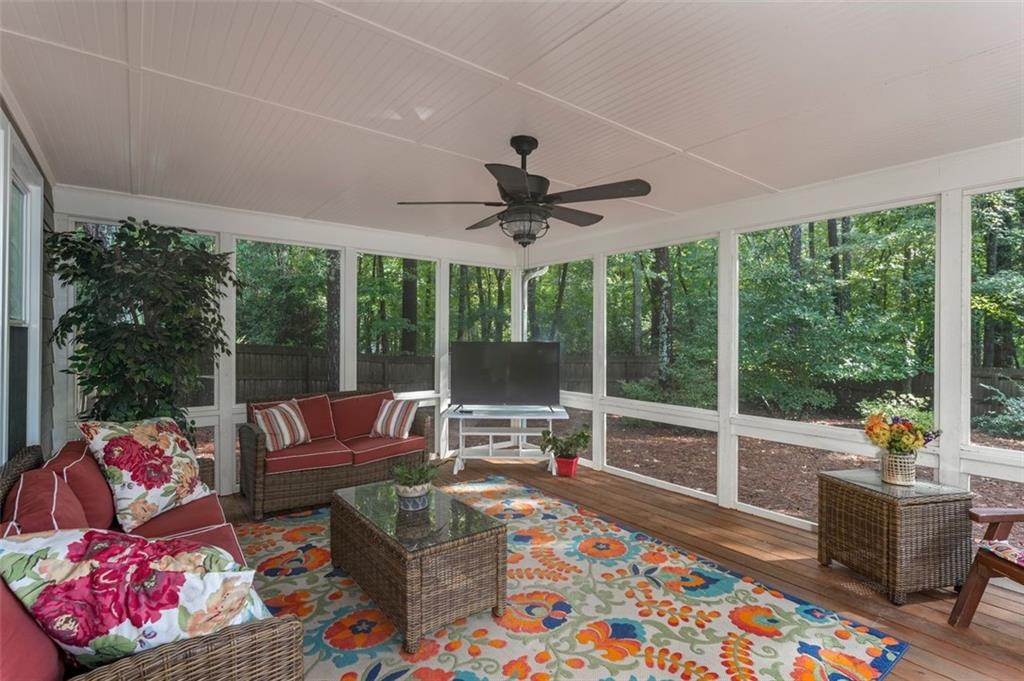 1202 Shallowford Trace Court